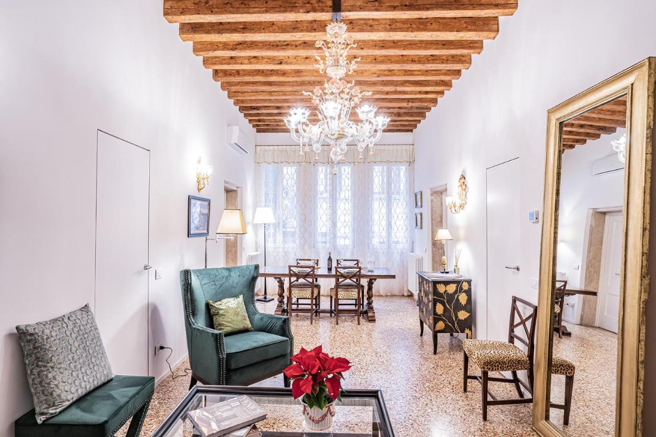 Ca' San Beneto Completely Refurbished In A Fabulously Central Area เวนิส ภายนอก รูปภาพ