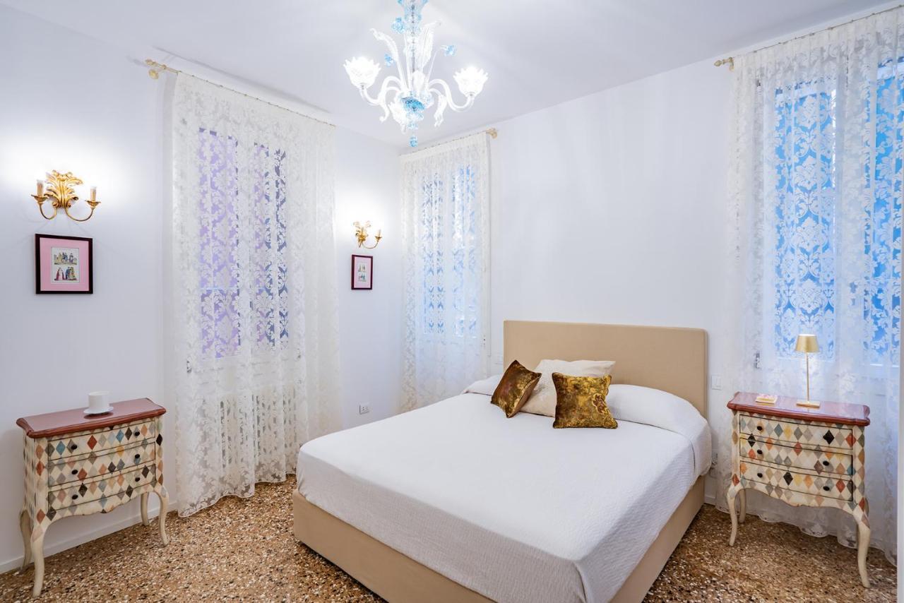 Ca' San Beneto Completely Refurbished In A Fabulously Central Area เวนิส ภายนอก รูปภาพ